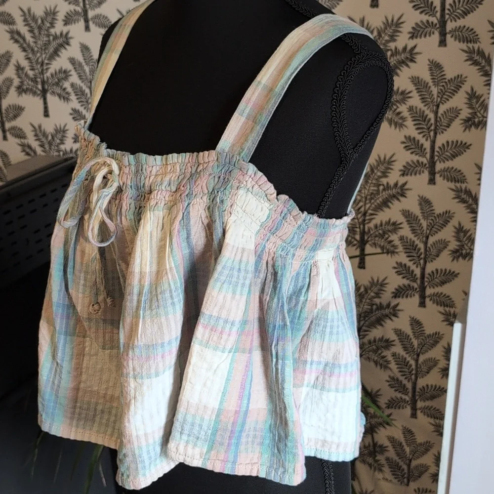 NWT! American Eagle Outfitters Textured Top in Blue and Beige Plaid - Picture 5 of 7